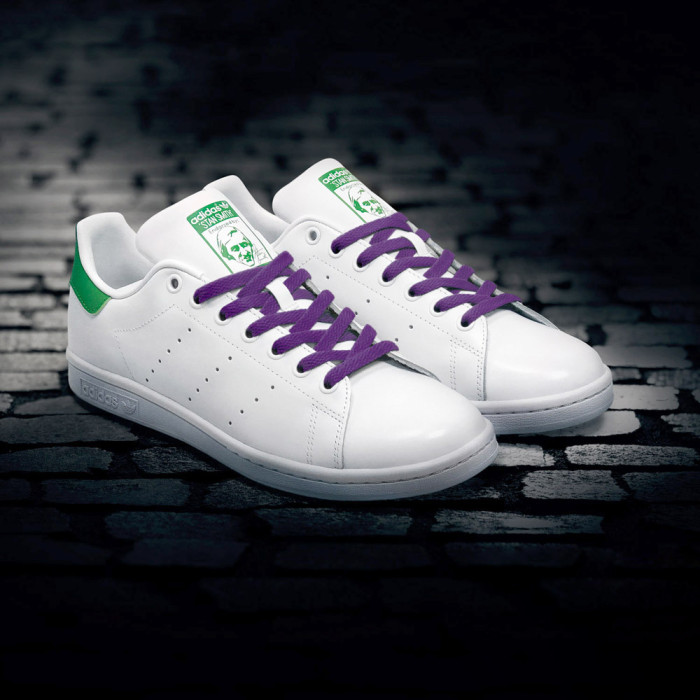 Flat purple shoelaces